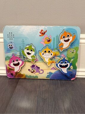 Baby Shark Wooden ELECTRONIC Sound Peg Puzzle - Colorful Sharks Kids Toddlers